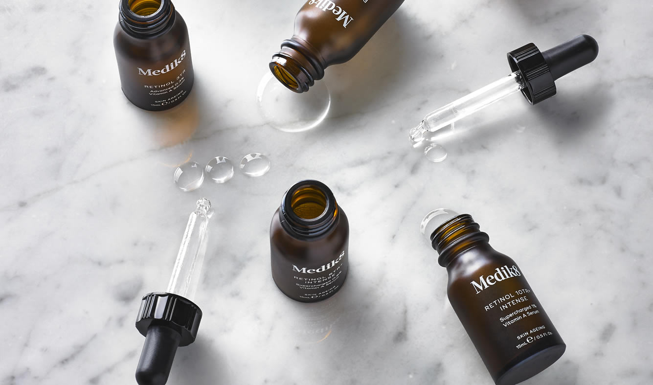 O Que Precisa Saber Sobre o Uso de PHAs, AHAs e BHAs com Retinol